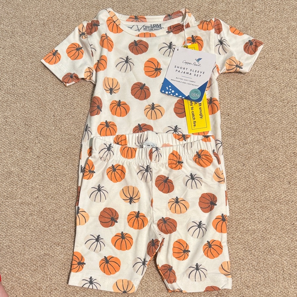 Copper Pearl Pumpkin Short Sleeve Pajama Set